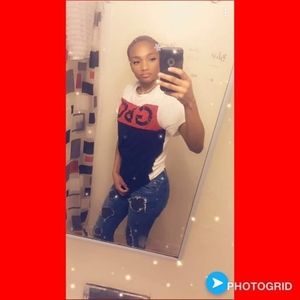 Meet your Posher, Lizzy